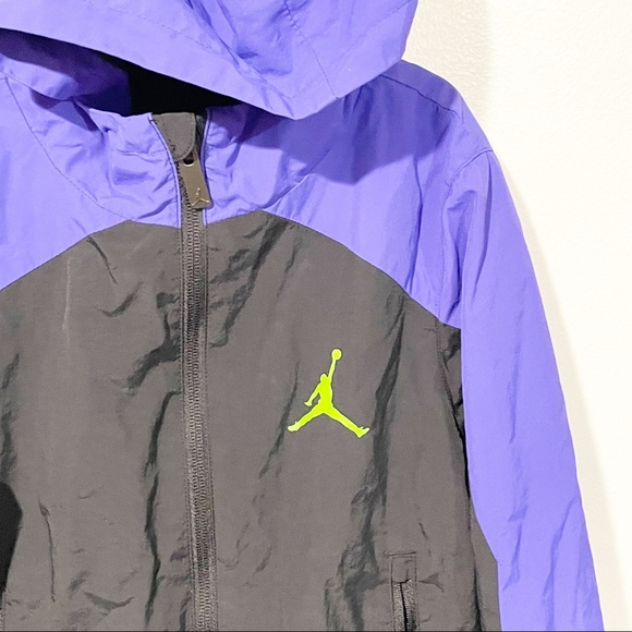 Nike Jordan Kids Youth 8/10 Boys Jacket Windbreaker Lightweight Black Purple - Picture 2 of 4